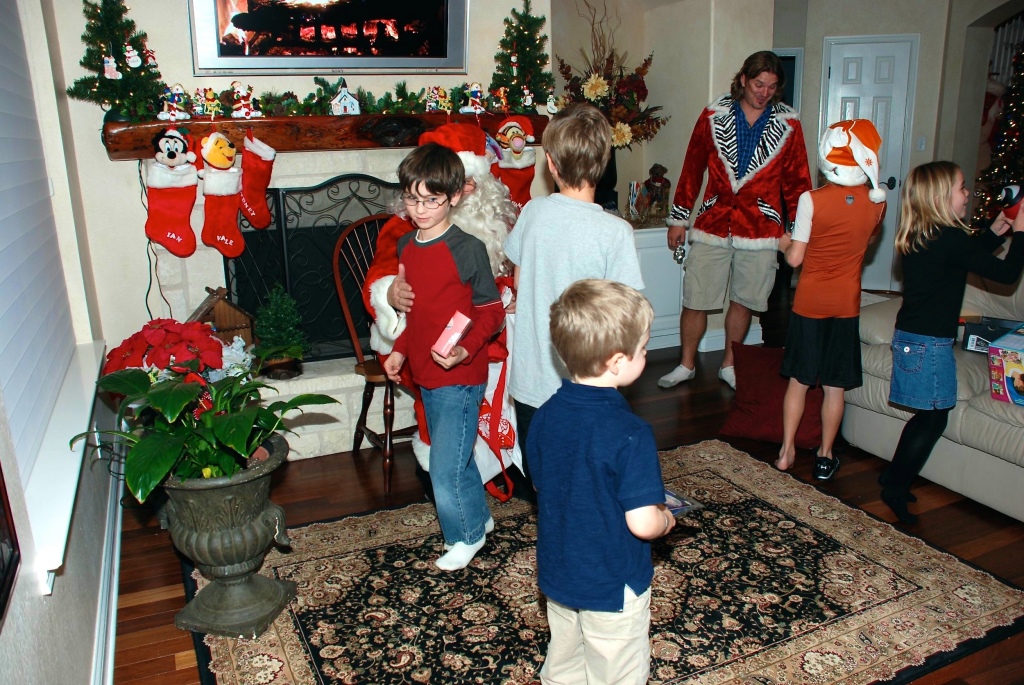 Hildebrand Christmas ScreenSaver/1024x768_2008-12-24-33 Christmas Eve J&J.jpg